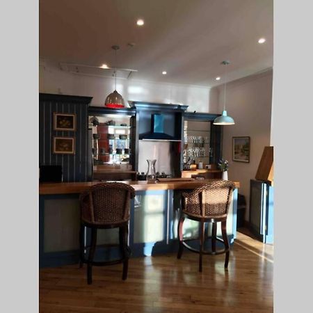 The Loft @ Clifden Bay Apartments Екстер'єр фото