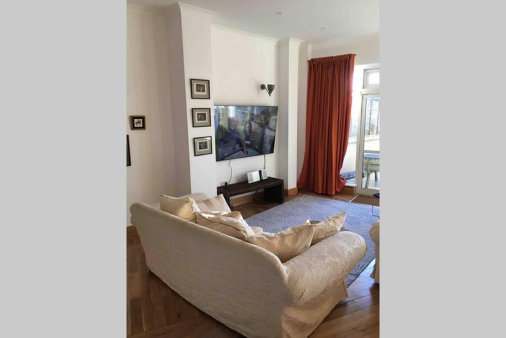 The Loft @ Clifden Bay Apartments Екстер'єр фото