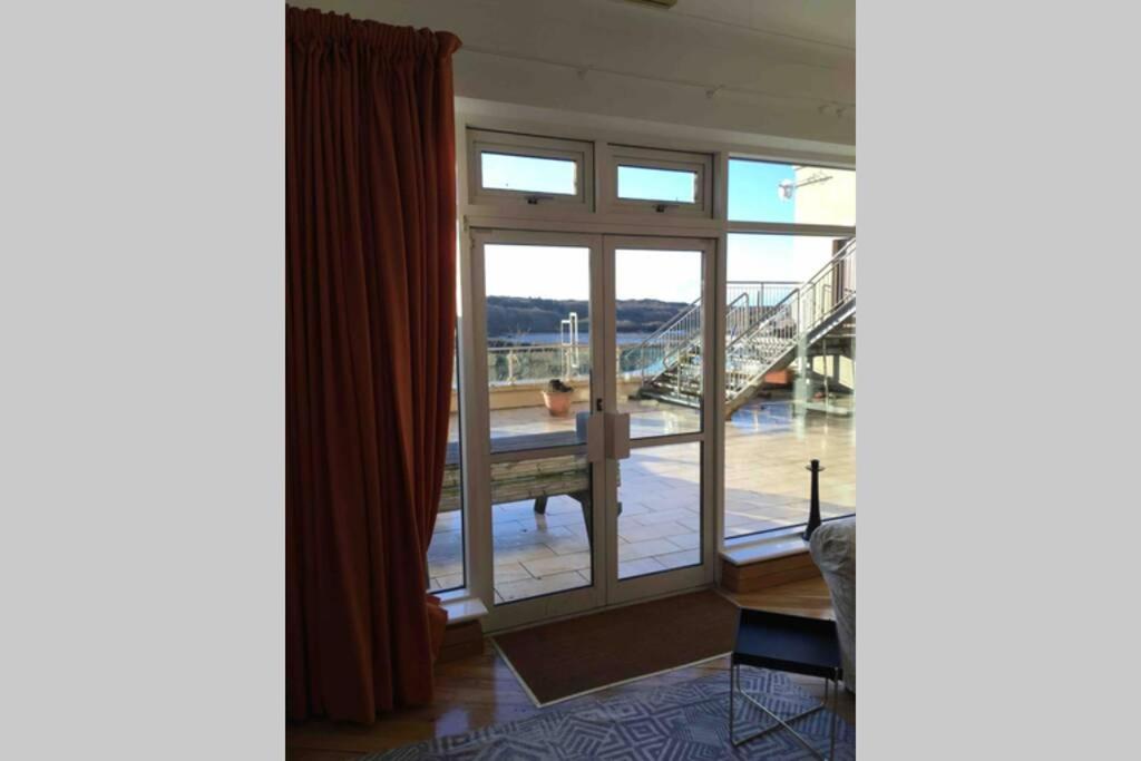 The Loft @ Clifden Bay Apartments Екстер'єр фото